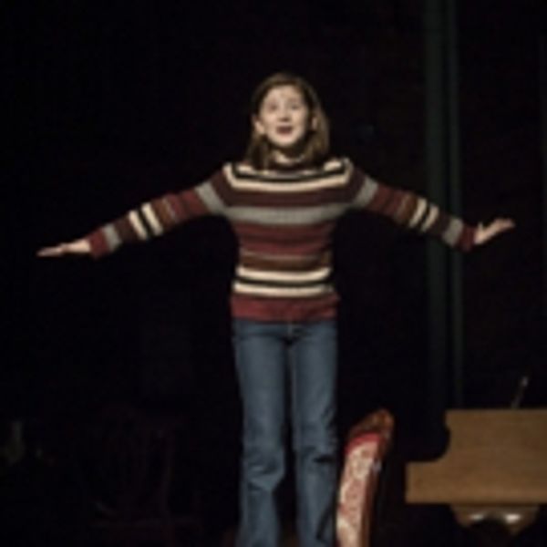 TV: Welcome to the Fun Home! Watch Highlights from FUN HOME at Victory Gardens - Chicago Theater Video