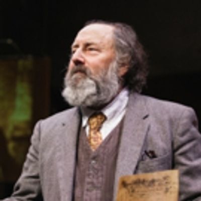 Photo Flash: First Look at Arye Gross in UNDERNEATH THE LINTEL at the Geffen