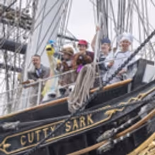 Photo Flash: Cast of THE HUNTING OF THE SNARK Visit Cutty Sark