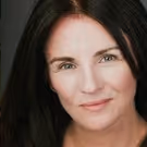 EDINBURGH 2017: BWW Q&A- The Revlon Girl