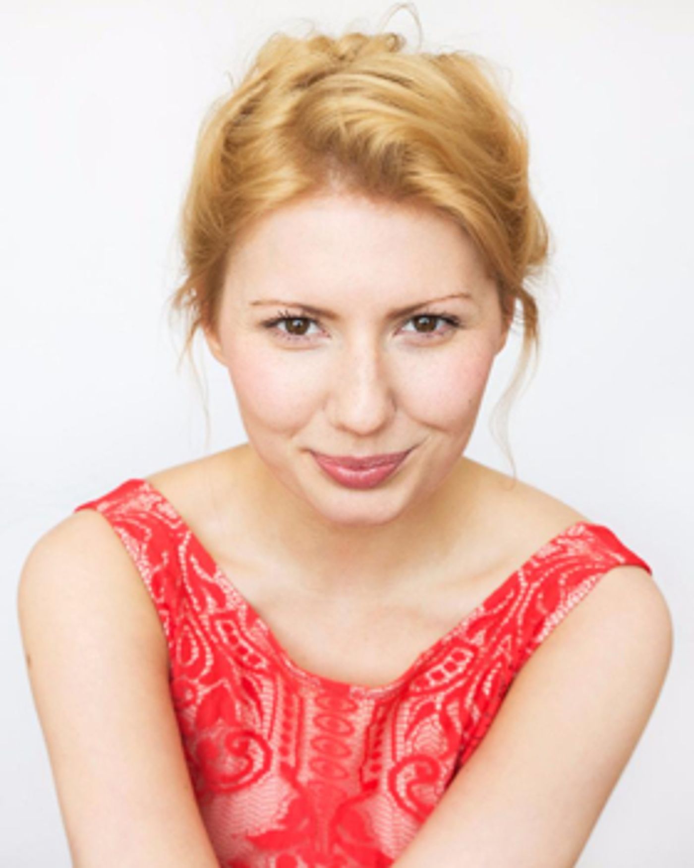 UK Tour of BEAUTIFUL Finds Its Carole King; Cast Announced!  Image