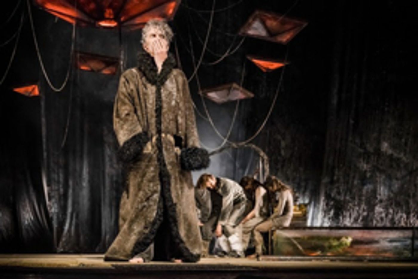 Physical Theater Virtuoso James Thierree Brings LA GRENOUILLE AVAIT RAISON to BAM Tonight  Image