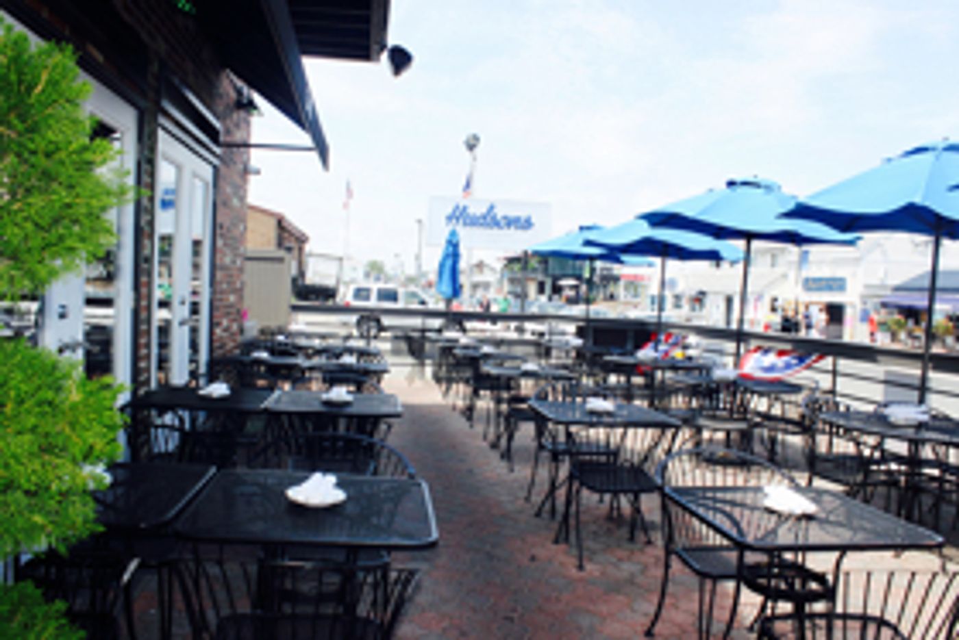 Long Island's Largest Solar Eclipse Viewing Party Set for Hudson's on the Mile Today Long Island's Largest Solar Eclipse Viewing Party Set for Hudson's on the Mile Today Image