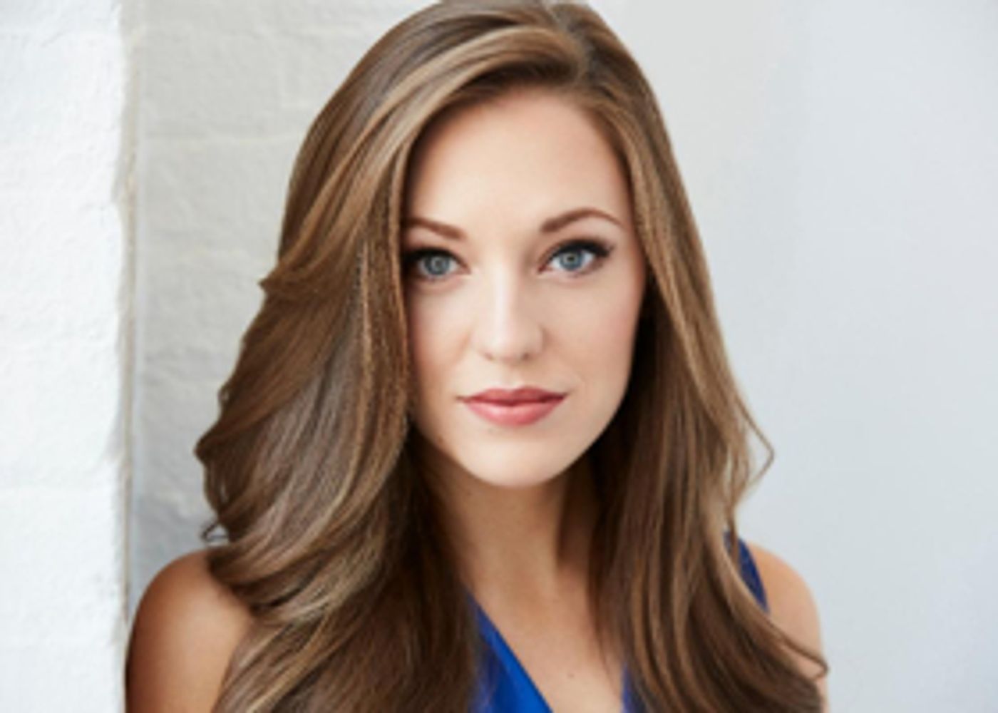 Laura Osnes to Return to Cafe Carlyle with 'COCKEYED OPTIMISTS'  Image