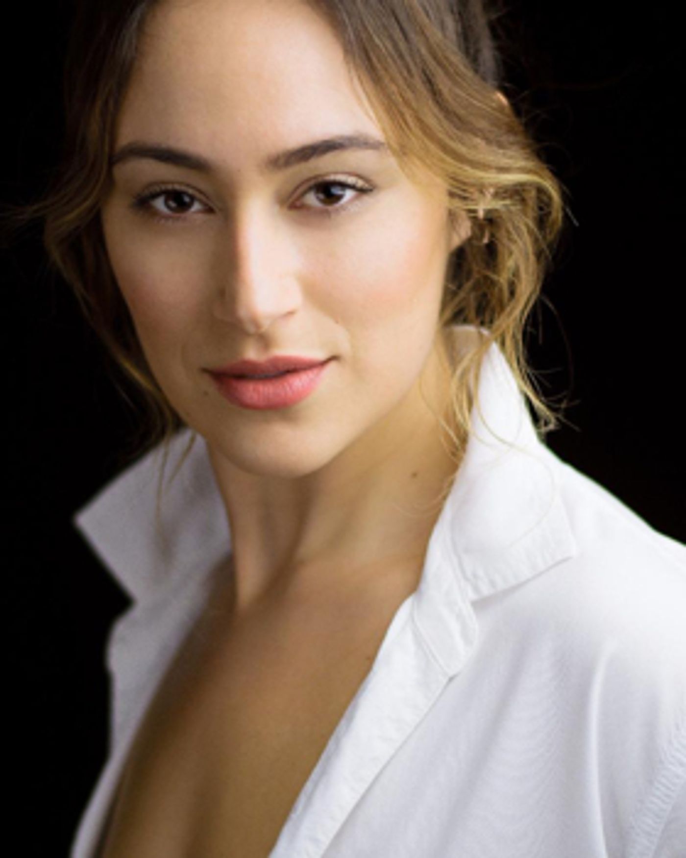 Interview:  Whitney Maris Brown in SHAKESPEARE IN LOVE at The Shakespeare Theatre of NJ  Image