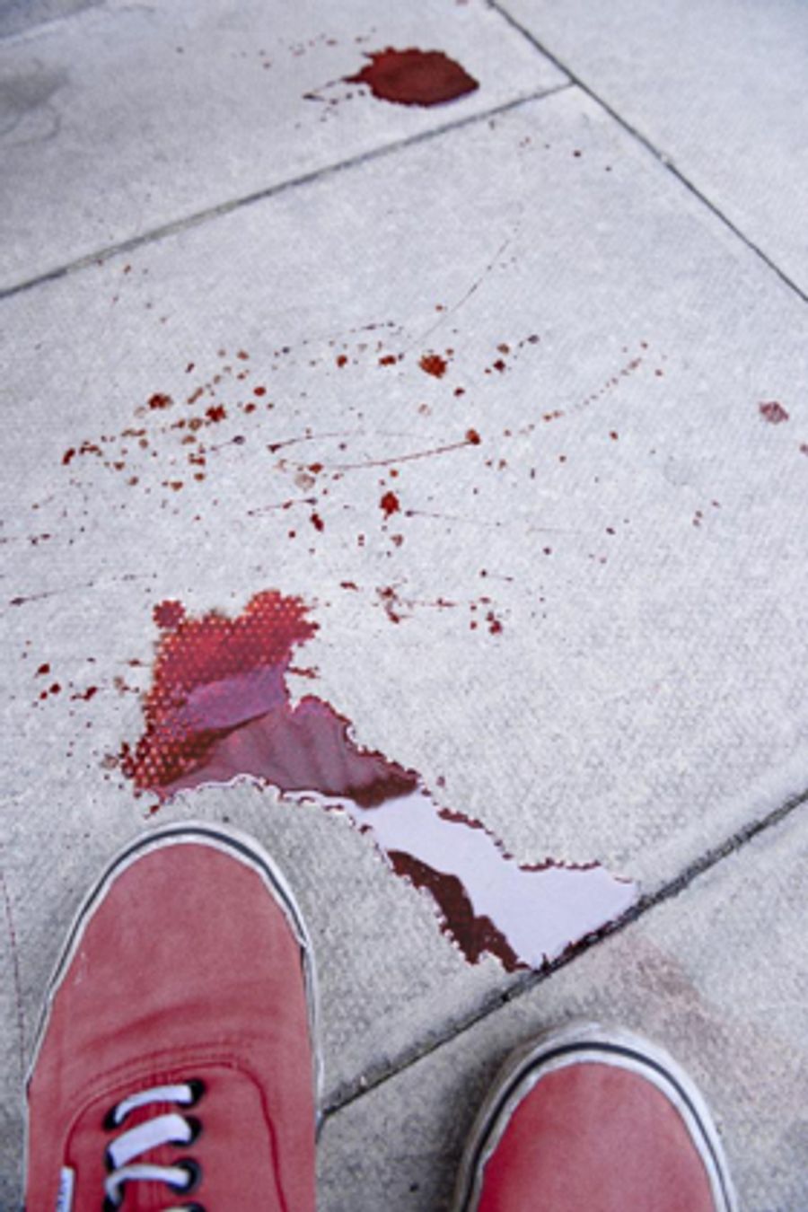 New Play About Violence and Love Takes the Stage in AN INJURY Image