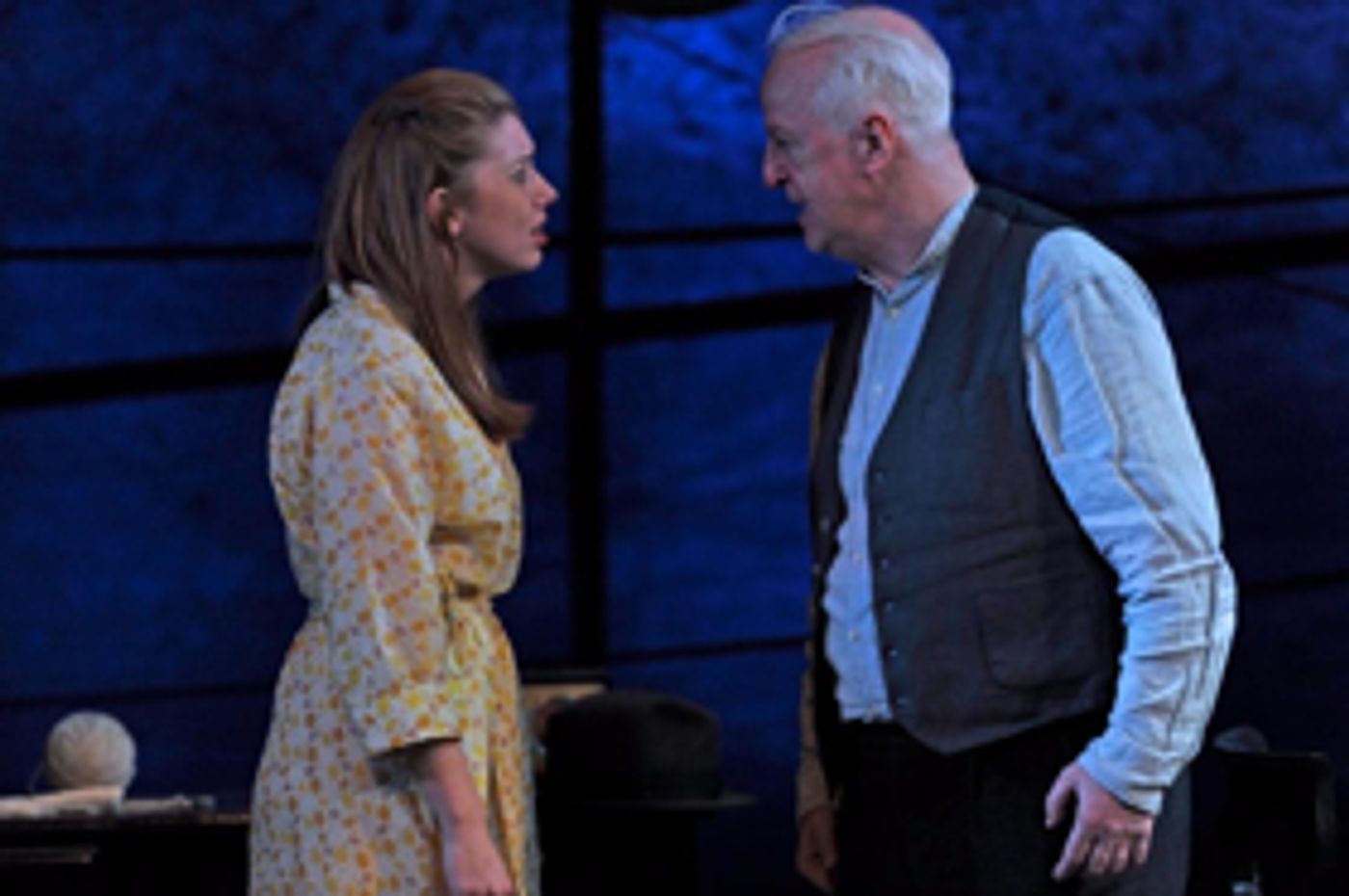 Review: Longing for an heir to the throne in KING OF THE CASTLE  Image