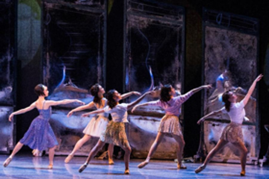 Regional Roundup: Top New Features This Week Around Our BroadwayWorld 10/13 - ONCE, FUN HOME, FROM HERE TO ETERNITY and More! Image