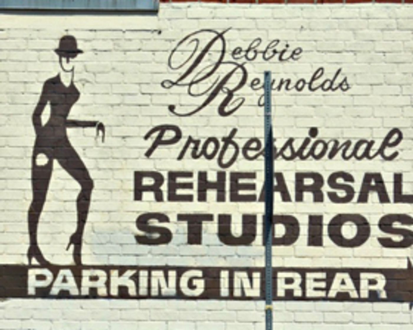 Debbie Reynolds Dance Studio and Family Ranch Up for Auction in L.A.  Image