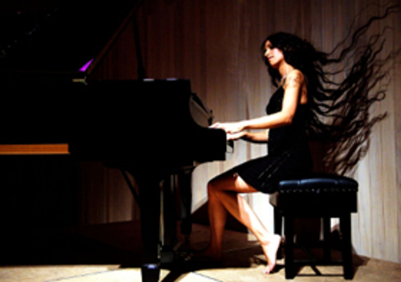 Jazz Composer Zoe Rahman to Visit Pyramid for Top Quality Show  Image