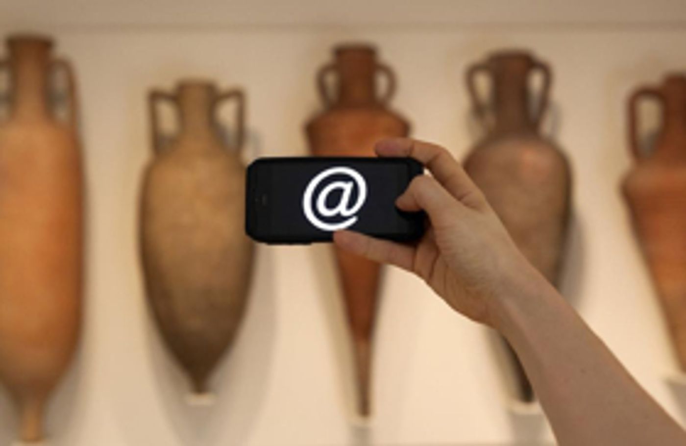 Lesley Heller to Present CARRIED ON BOTH SIDES Exhibition This Fall  Image