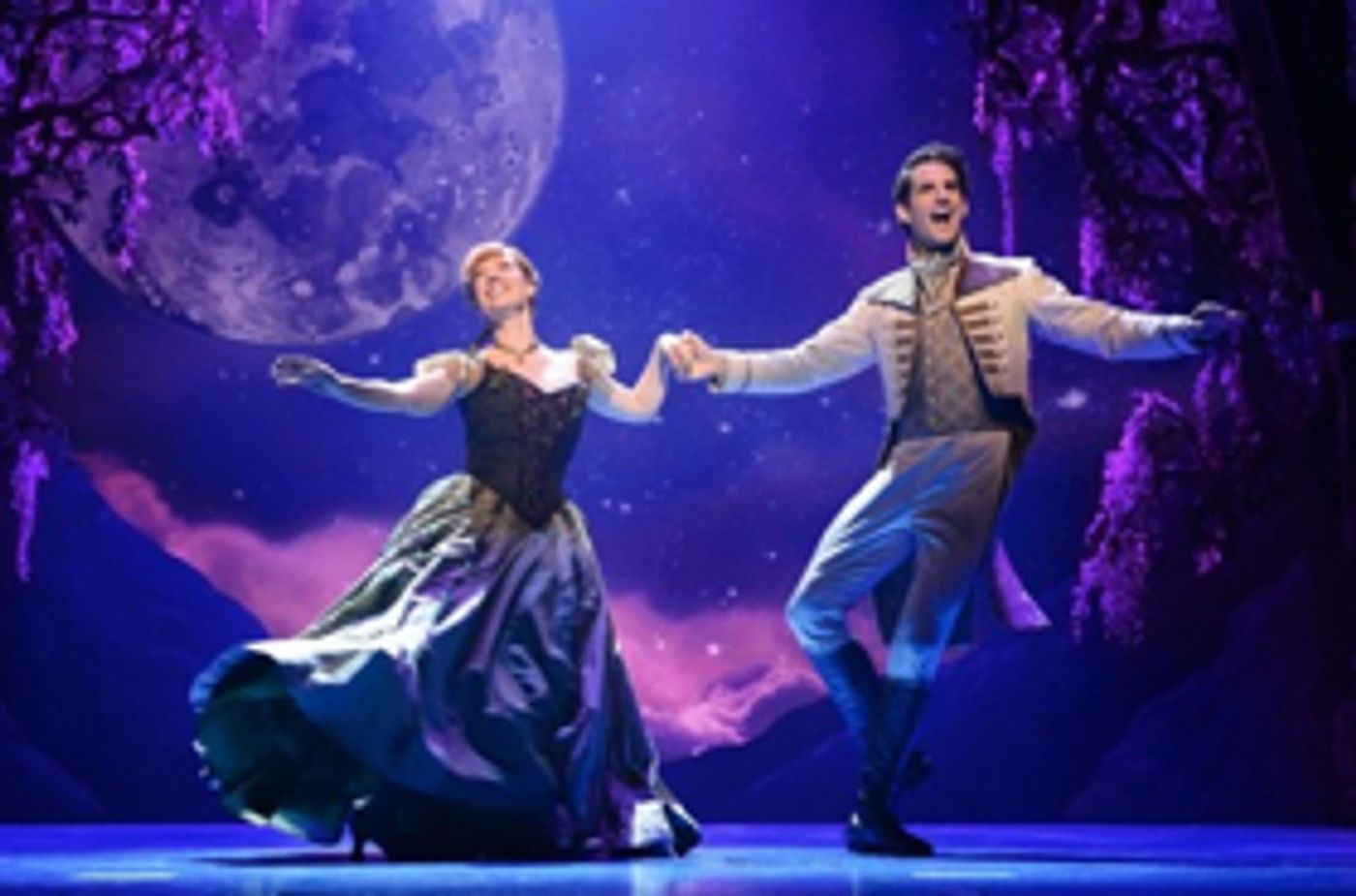 Disney Eyes Theatre Royal Drury Lane for FROZEN West End Transfer  Image