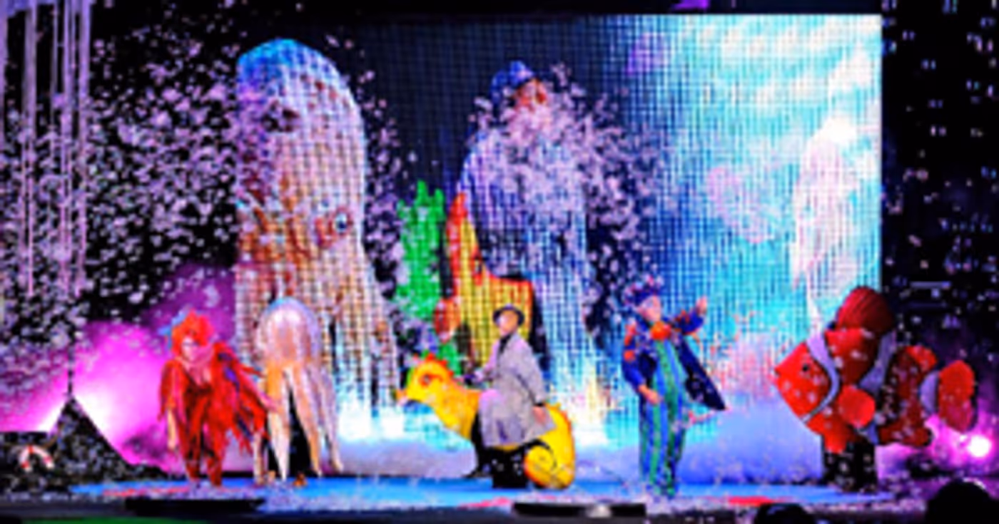 THE UNDERWATER BUBBLE SHOW to Transform the Lincoln Into an Undersea Wonderland Image
