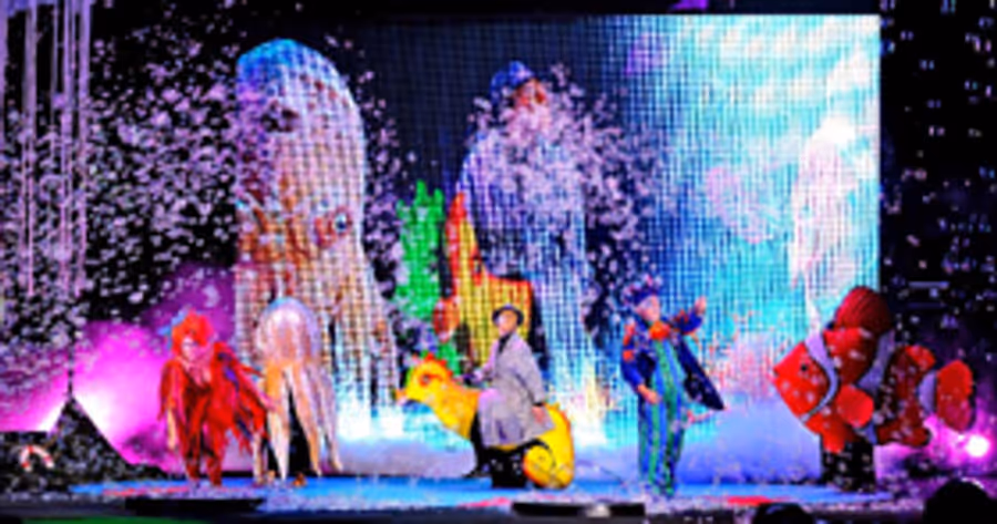 THE UNDERWATER BUBBLE SHOW to Transform the Lincoln Into an Undersea Wonderland Image