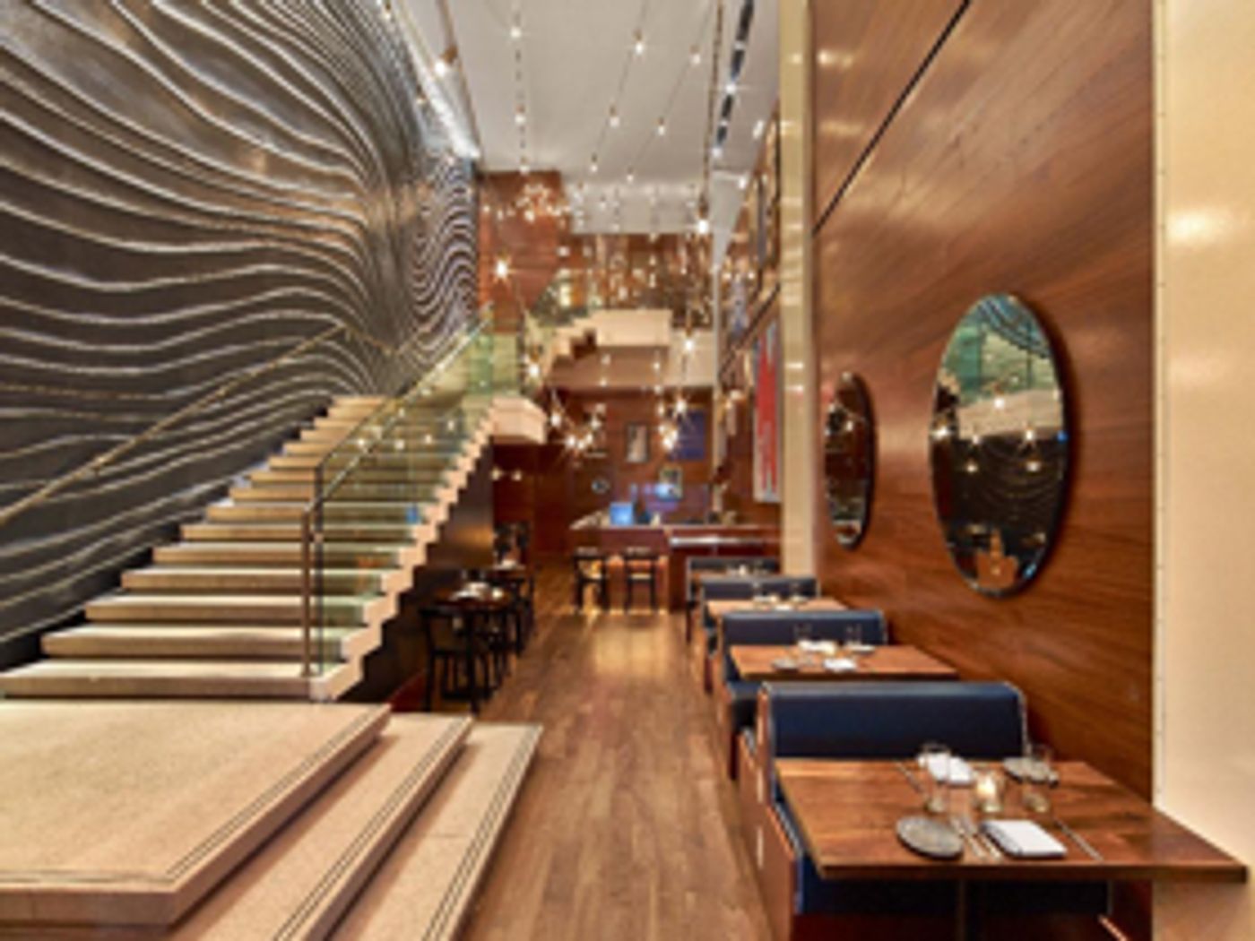 Review: BLUE FIN in Times Square for the Finest Seafood, Sushi and Much More  Image