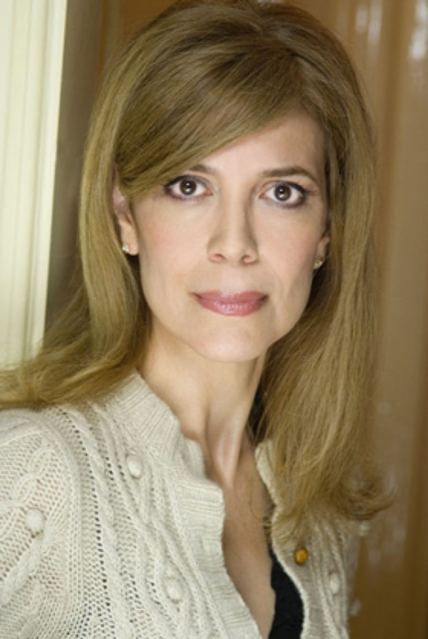 10 on Tuesday with AN AMERICAN IN PARIS' Gayton Scott  Image