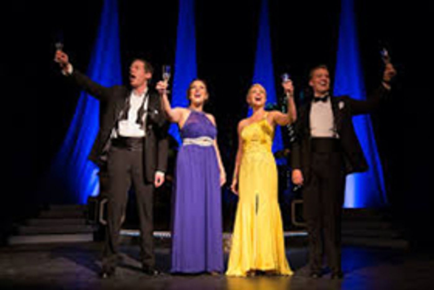 Review: My Way Tributes Sinatra at St. Vincent  Image