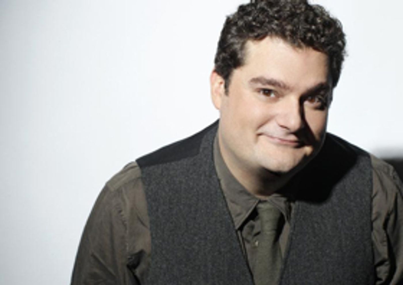 Bobby Moynihan to Guest Star with The Muppets at the Hollywood Bowl  Image