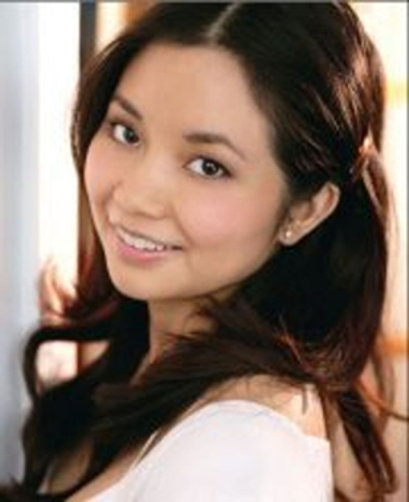 Leanne Cabrera Joins ROMANCE OF THE WESTERN CHAMBER as Jessica Wu Leaves for Broadway's MISS SAIGON  Image
