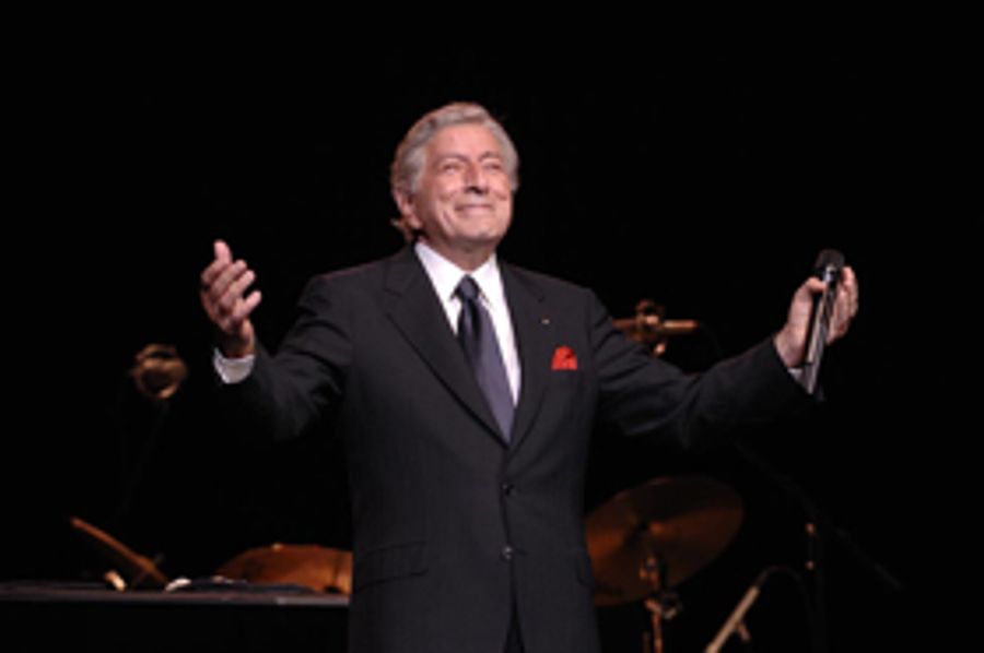 Review: Mohegan Sun Arena Hosts Tony Bennett Image