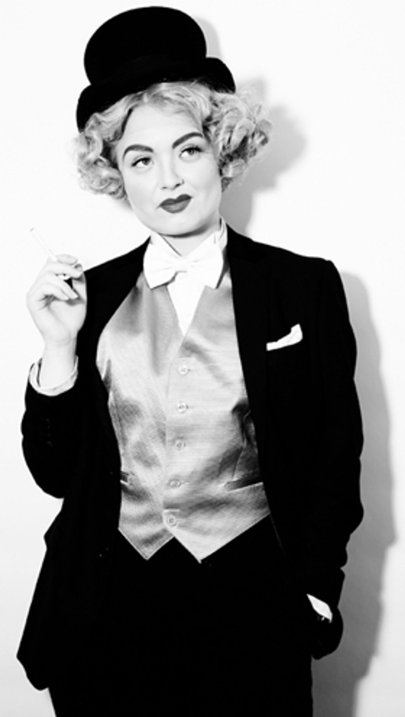 Justyna Kostek to Star in World Premiere of DIETRICH RIDES AGAIN  Image