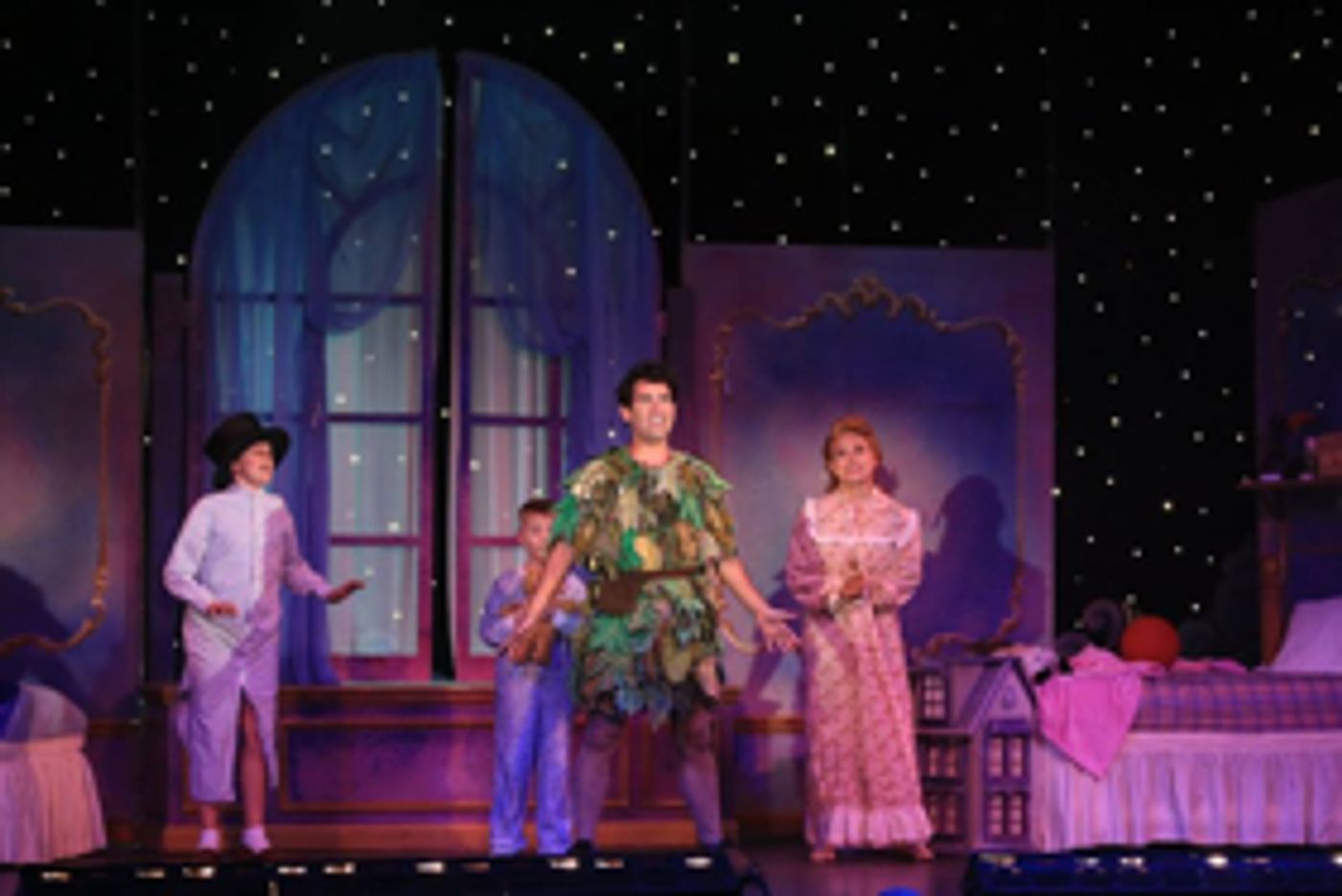 Review: PETER PAN Soars High at Dutch Apple  Image