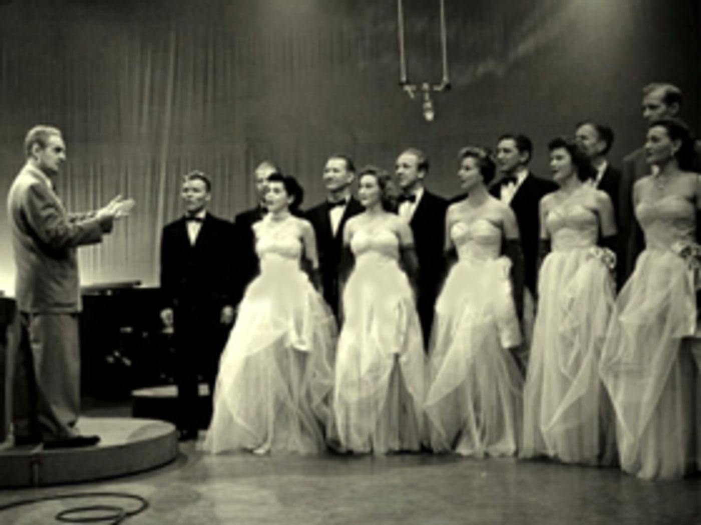 Fred Waring's PENNSYLVANIANS Return to the Historic Castle Inn!  Image