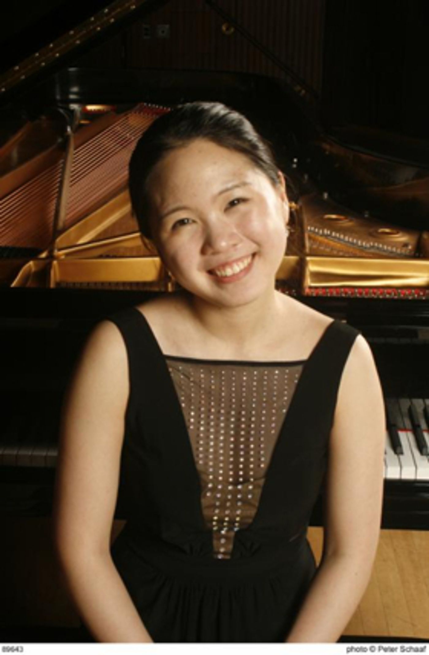 Chaeyoung Park and Yun-Chin Zhou Win the 2017 Gina Bachauer Piano Competition at Juilliard  Image