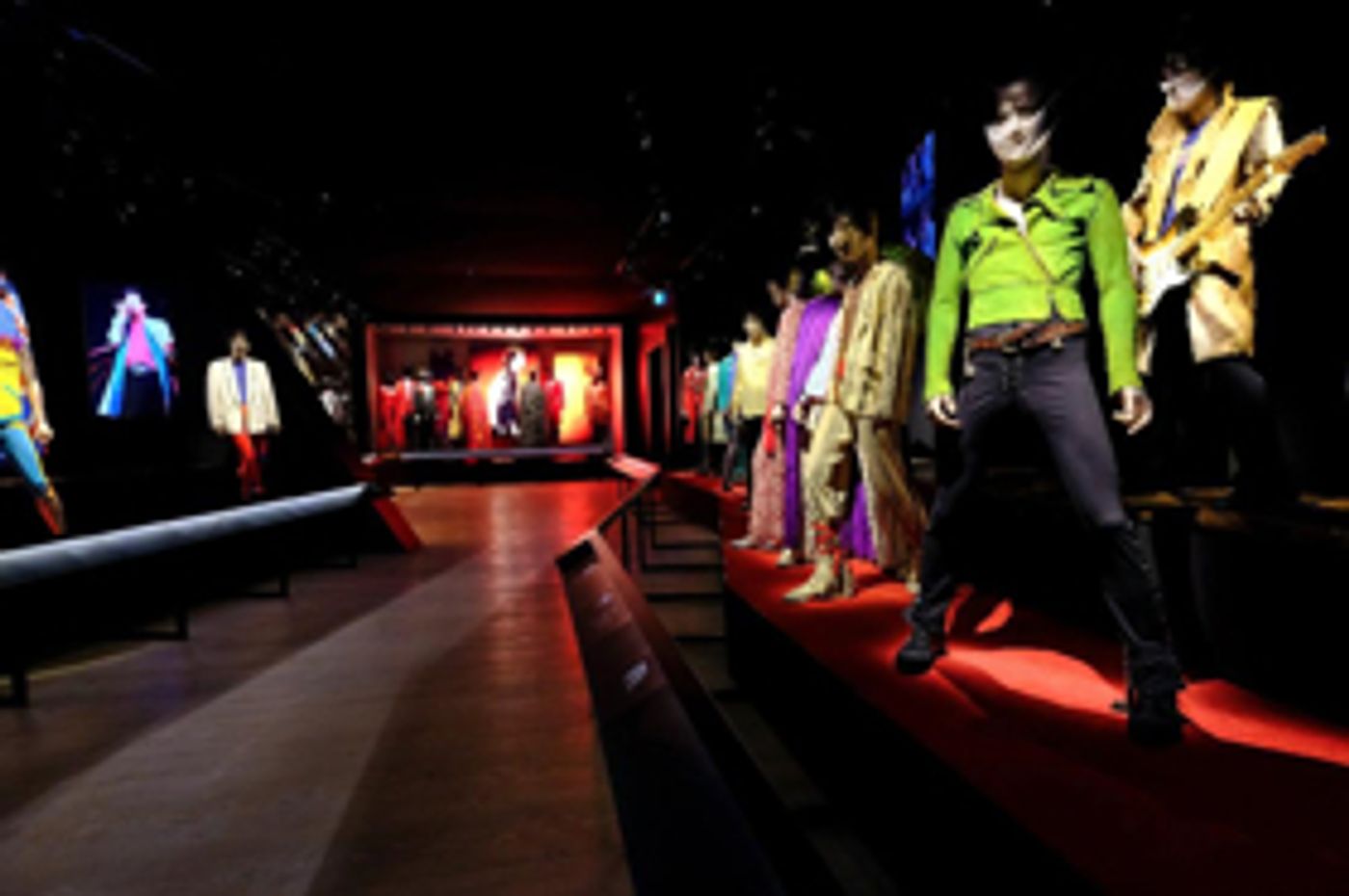 Navy Pier and The Rolling Stones' EXHIBITIONISM Announce Special Offer  Image