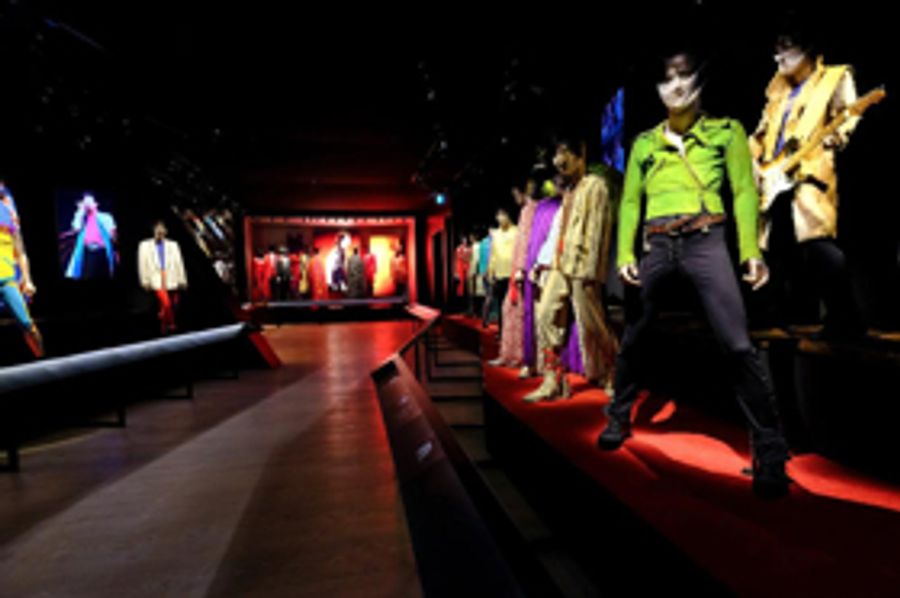 Navy Pier and The Rolling Stones' EXHIBITIONISM Announce Special Offer Image