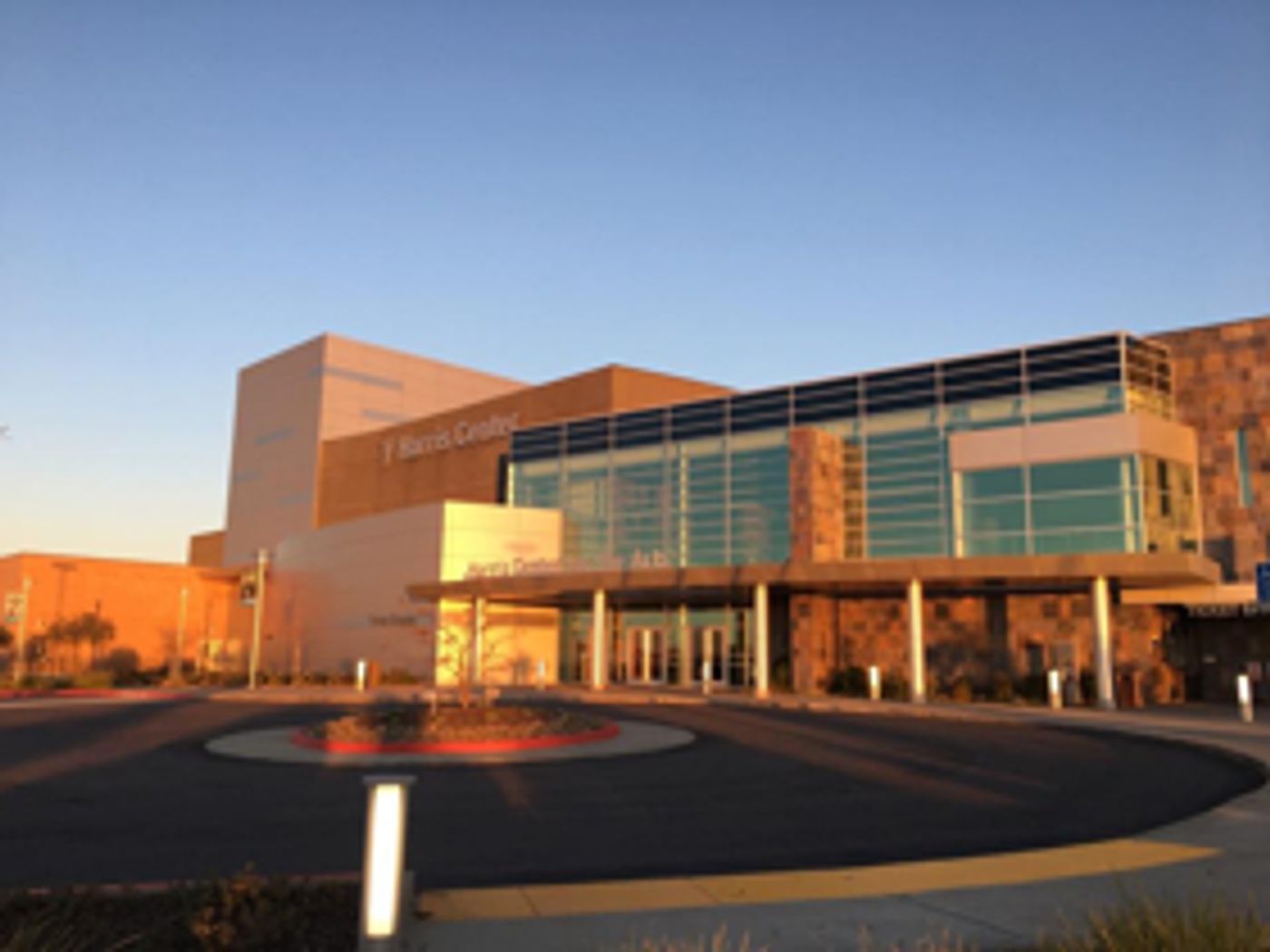 Tickets on Sale for Harris Center's 2017-18 Season, Featuring DIRTY DANCING, Los Lobos, Mannheim Steamroller and More  Image