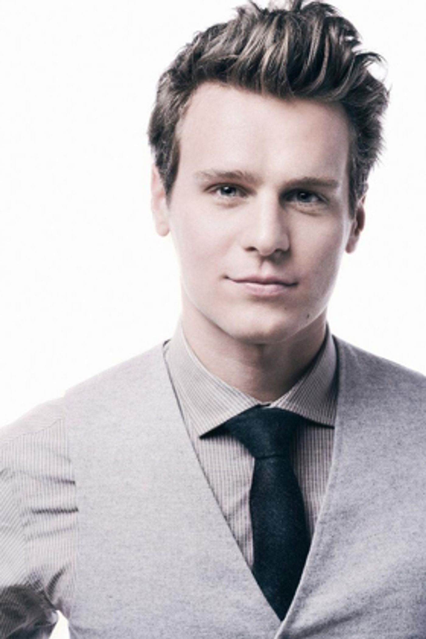 Jonathan Groff Replaces Matthew Morrison at Westport Country Playhouse Gala  Image