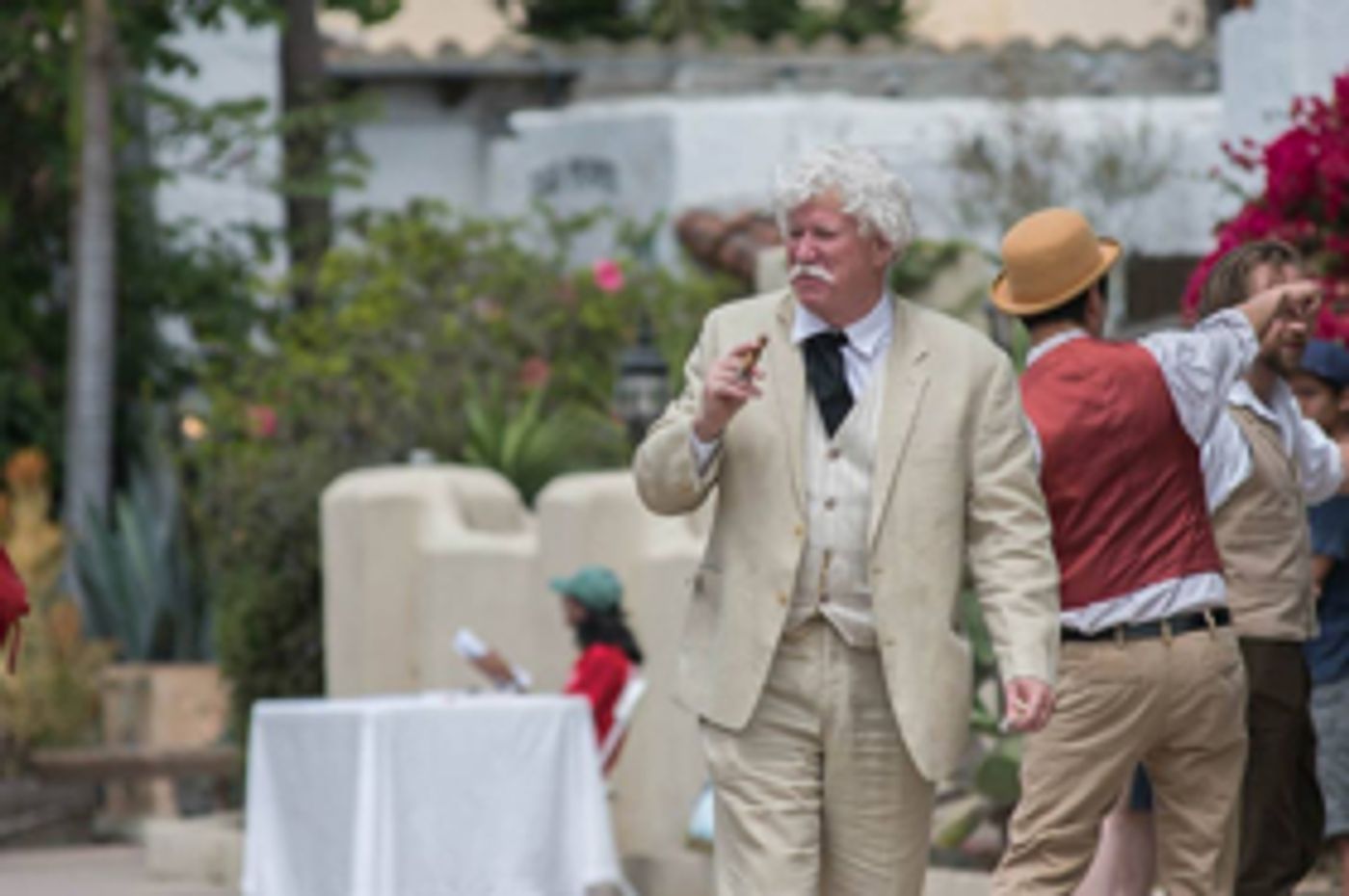 Write Out Loud Kicks Off 11th Season with TWAIN'S AMERICA  Image