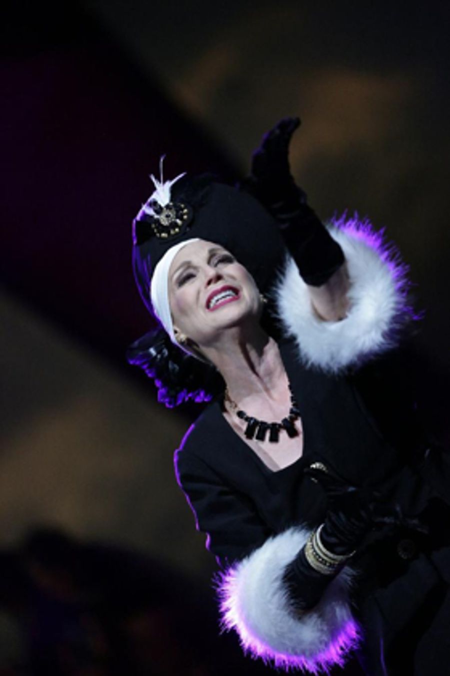 Review: SUNSET BOULEVARD Makes Regional Premiere at Vista  Image