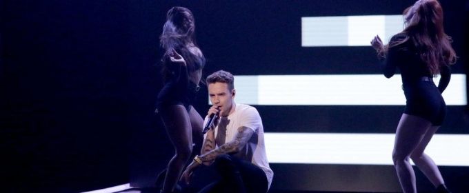 VIDEO: Liam Payne Performs 'Strip That Down' on TONIGHT SHOW Video