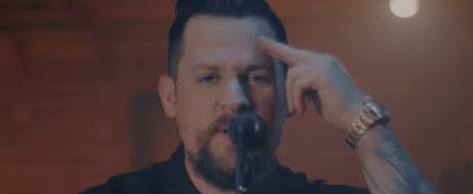 VIDEO: Good Charlotte Shares Emotional Video for 'War' Video