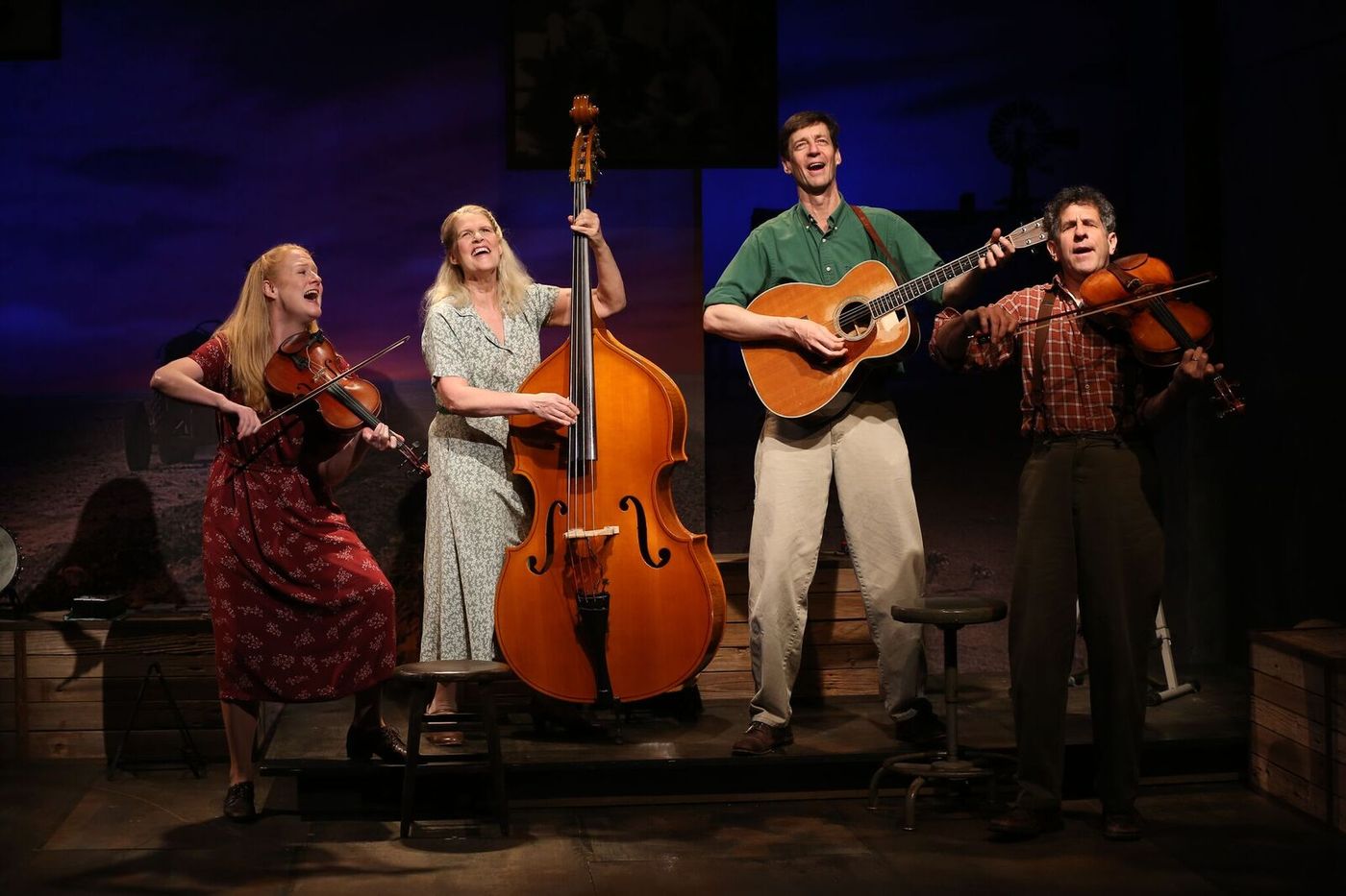 Interview: Megan Loomis of WOODY SEZ: THE LIFE & MUSIC OF WOODY GUTHRIE On Guthrie's Influence and Cherishing the Art of Storytelling  Image