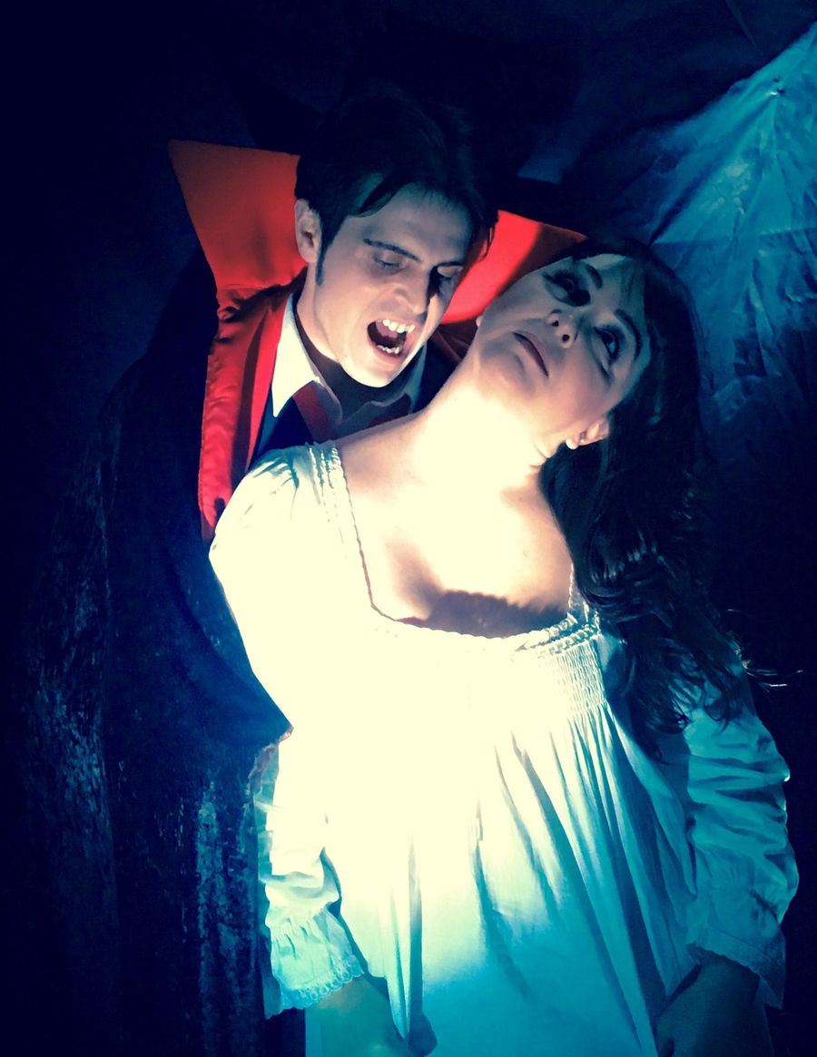 Review: DRACULA at Connecticut Cabaret Theatre Image