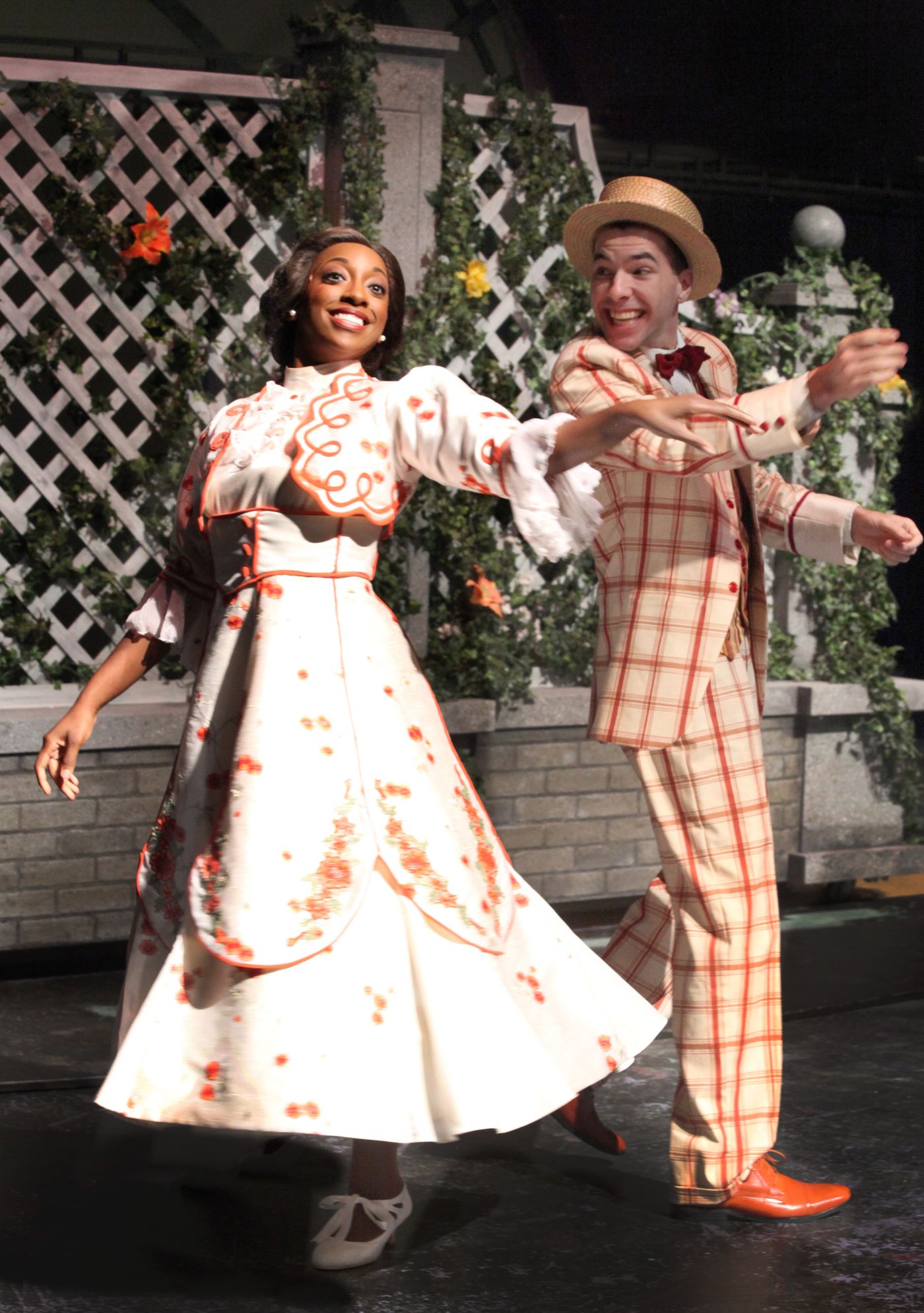 Review: Children's Theatre's MARY POPPINS Raises the Bar While Flying Its Star  Image