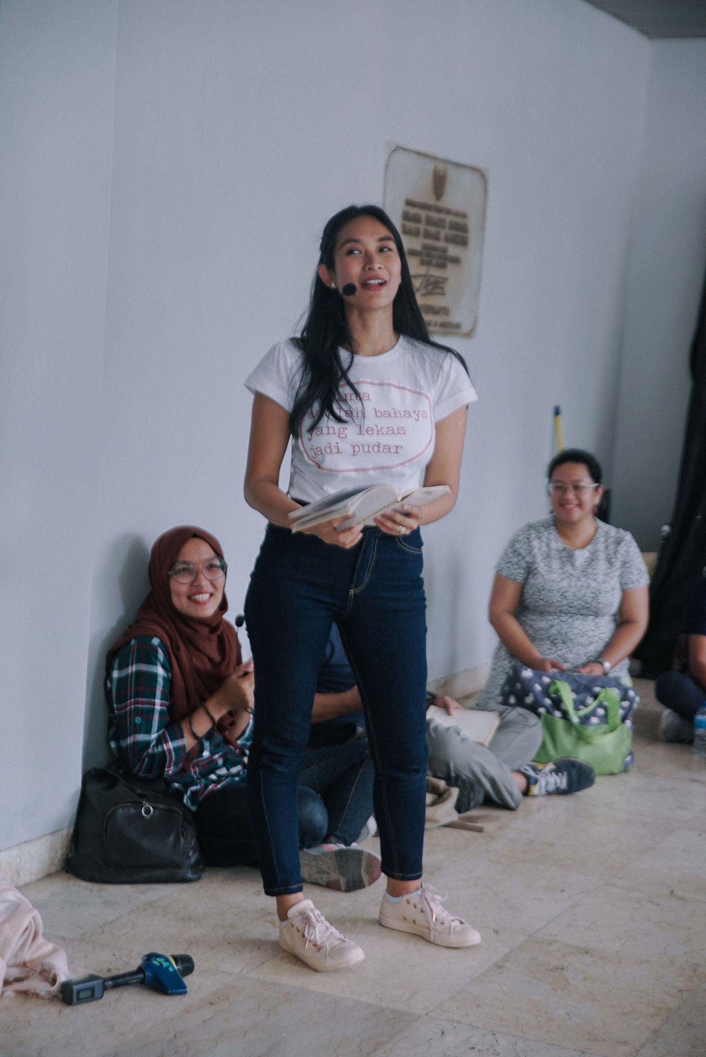 Walking Tour and Script Discussion with 3 Figures Behind the Scene of PEREMPUAN-PEREMPUAN CHAIRIL Walking Tour and Script Discussion with 3 Figures Behind the Scene of PEREMPUAN-PEREMPUAN CHAIRIL Image