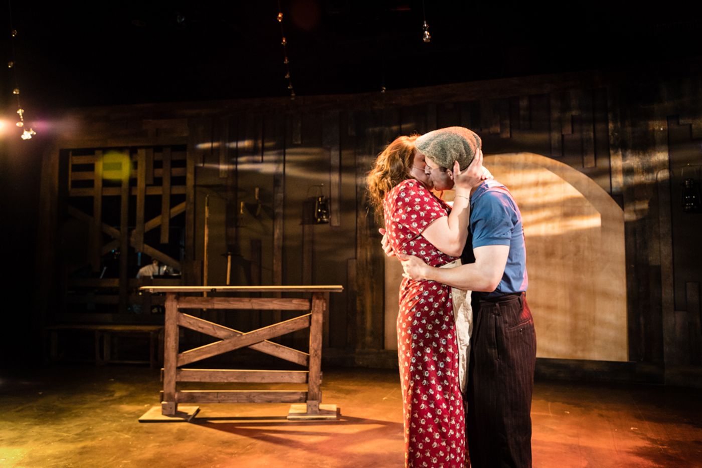 Review: Monumental Theatre Company Takes on Admirable Risk with BONNIE AND CLYDE  Image