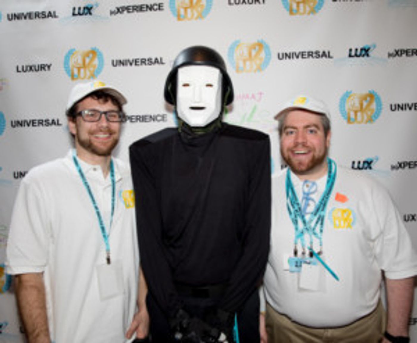 UVX Sneak Peek Draws Big Crowds Image