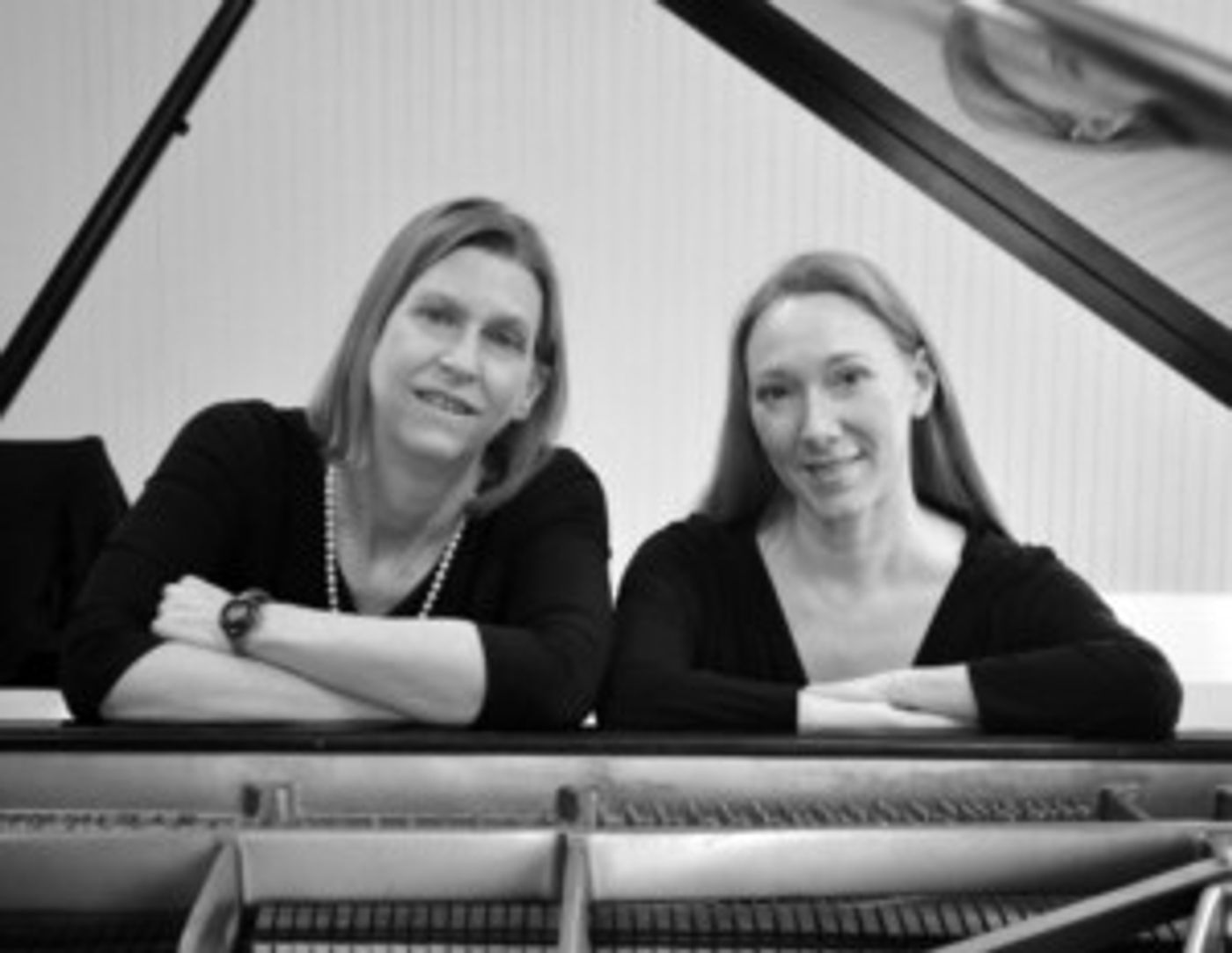 JDT Lab Announces a Christmas Sing-Along Presented by the Johansen-Markard Piano Duo  Image