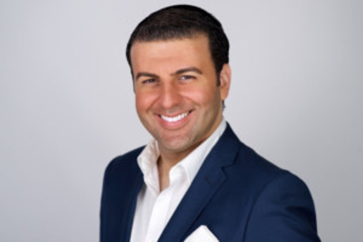 RUSSIAN CABARET NIGHT, Featuring David Serero, Coming to ONEGIN Restaurant  Image