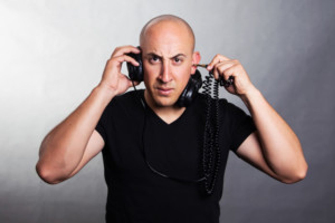 Cape Town Funnyman Dalin Oliver to Return to the Baxter Theatre This August  Image