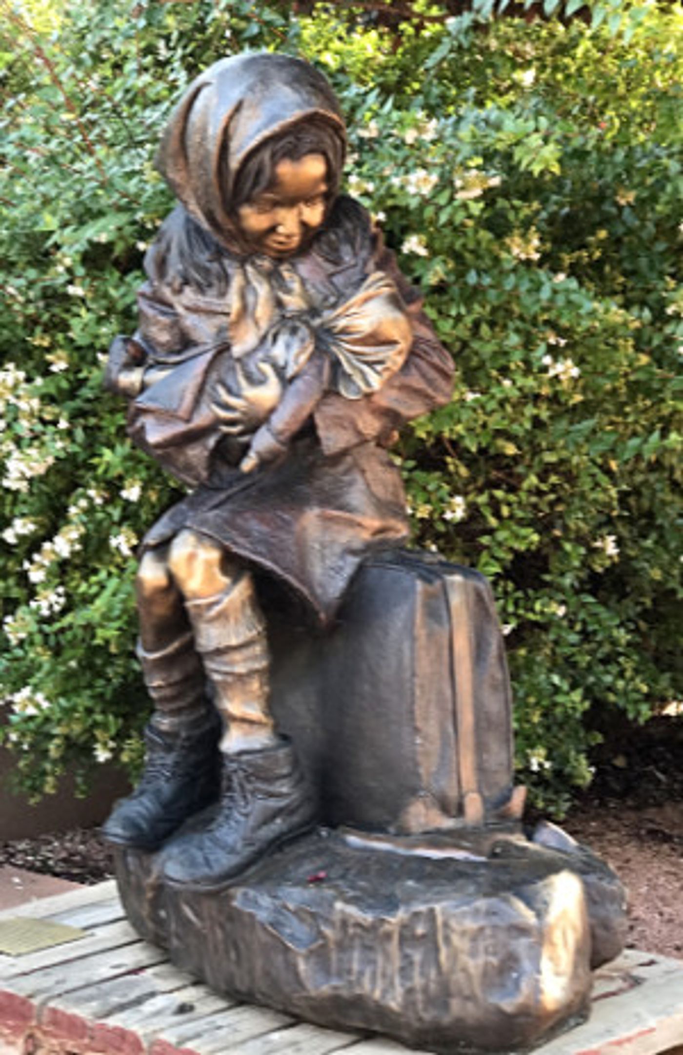 Goldenstein Gallery in Sedona Curates City-Wide Art Exhibition EVERY DAY PEACE  Image