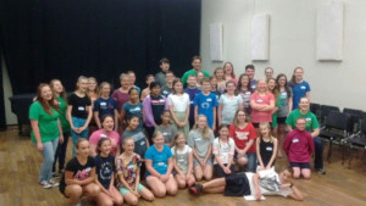 Servant Stage Company presents HONK! JR! Image