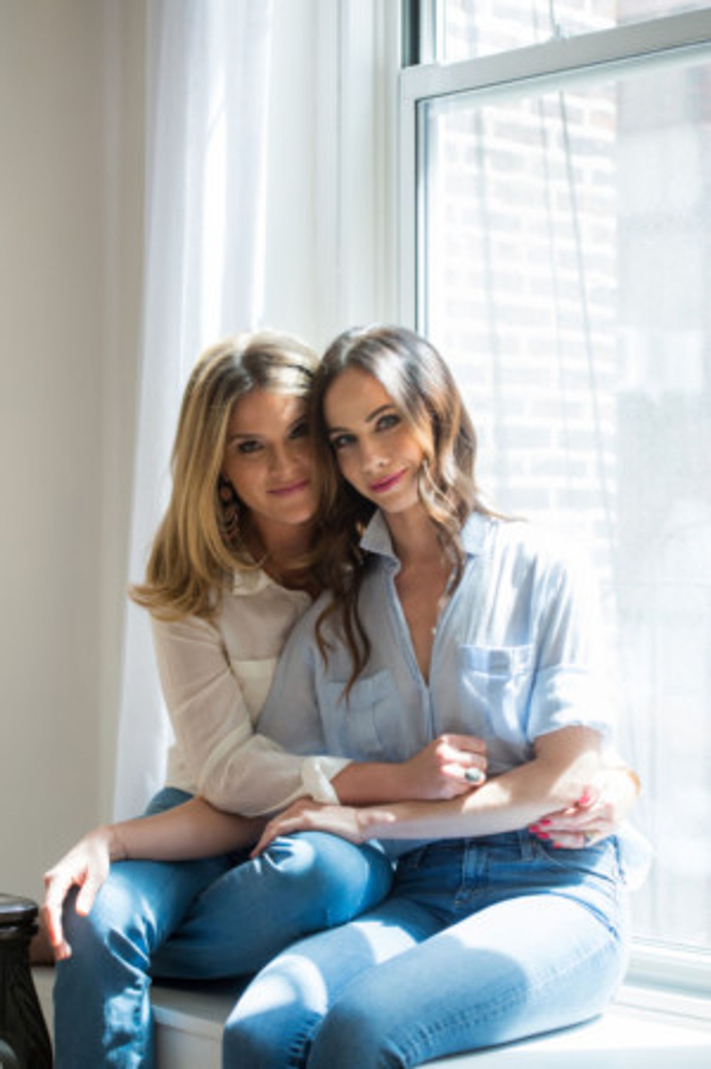 The Kentucky Center to Present JENNA AND BARBARA BUSH: SISTERS FIRST  Image