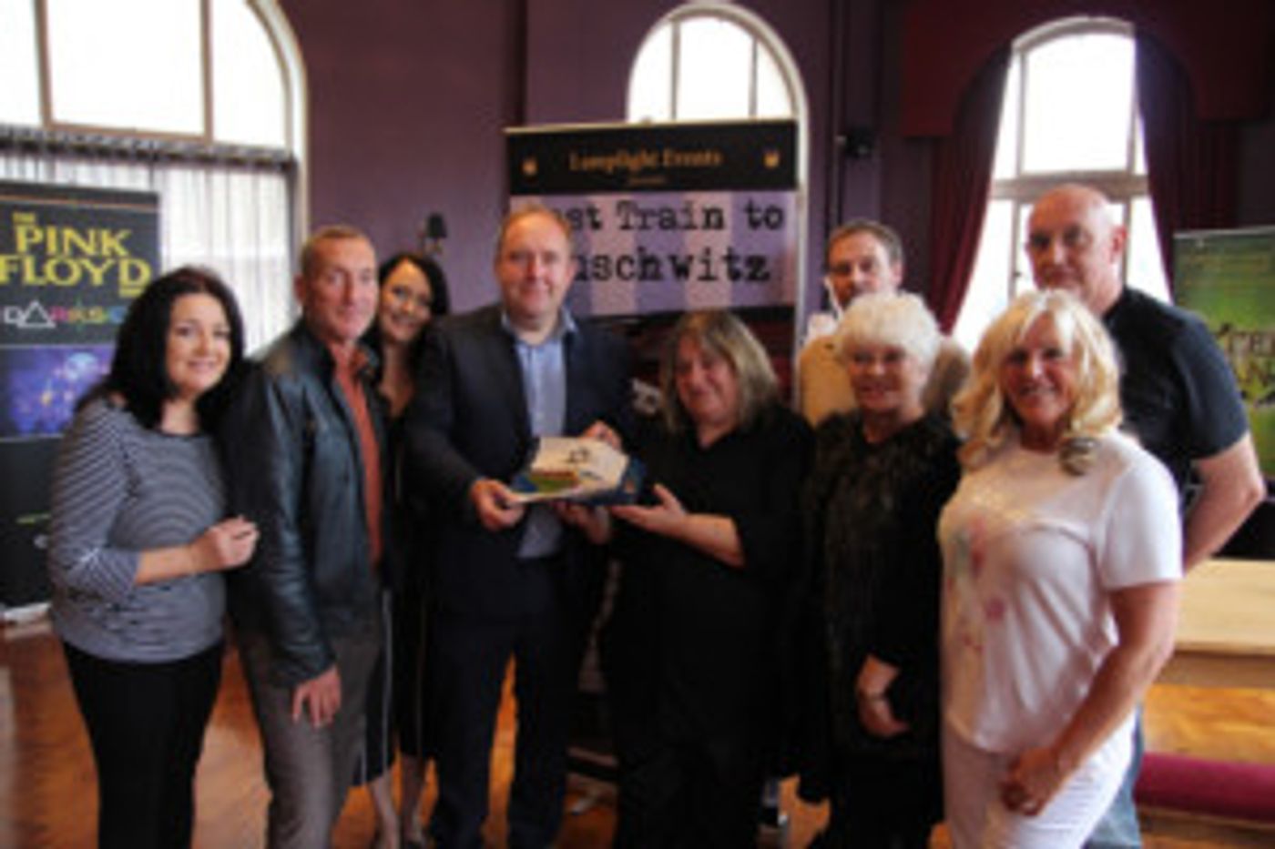 Pawn Stars UK Star Donates Historic Wartime Artefacts For Display At Epstein Theatre  Image