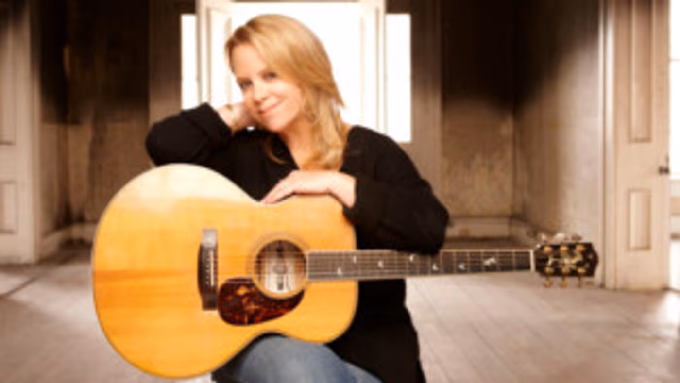 Mary Chapin Carpenter Opens 2017-18 Universal 1 Credit Union Music Series Image